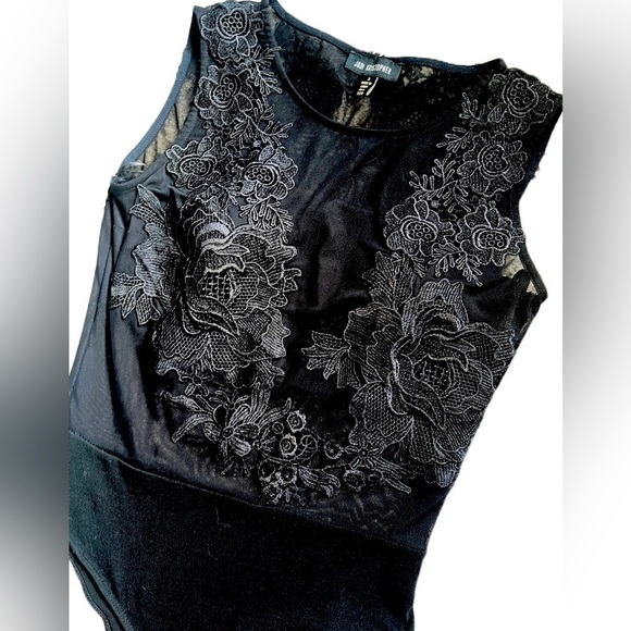 Jodi Kristopher Lace Bodysuit - Picture 1 of 3